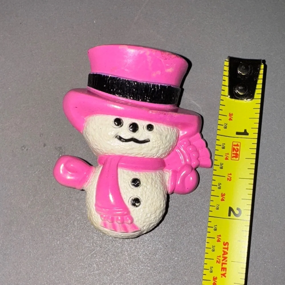 Vintage 1974 Avon Wee Willy Snowman Pin Pal with Glacé Compartment Pink